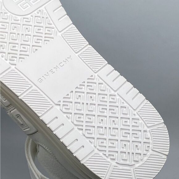 Givenchy G4 High Top Leather Sneakers size 42/us size 9 - Picture 14 of 14